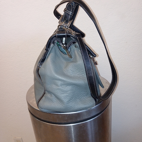 Michael Kors Leather Purse Hand Shoulder Bag Pebble Grain Gray Black Flap 2 Way - Picture 5 of 16